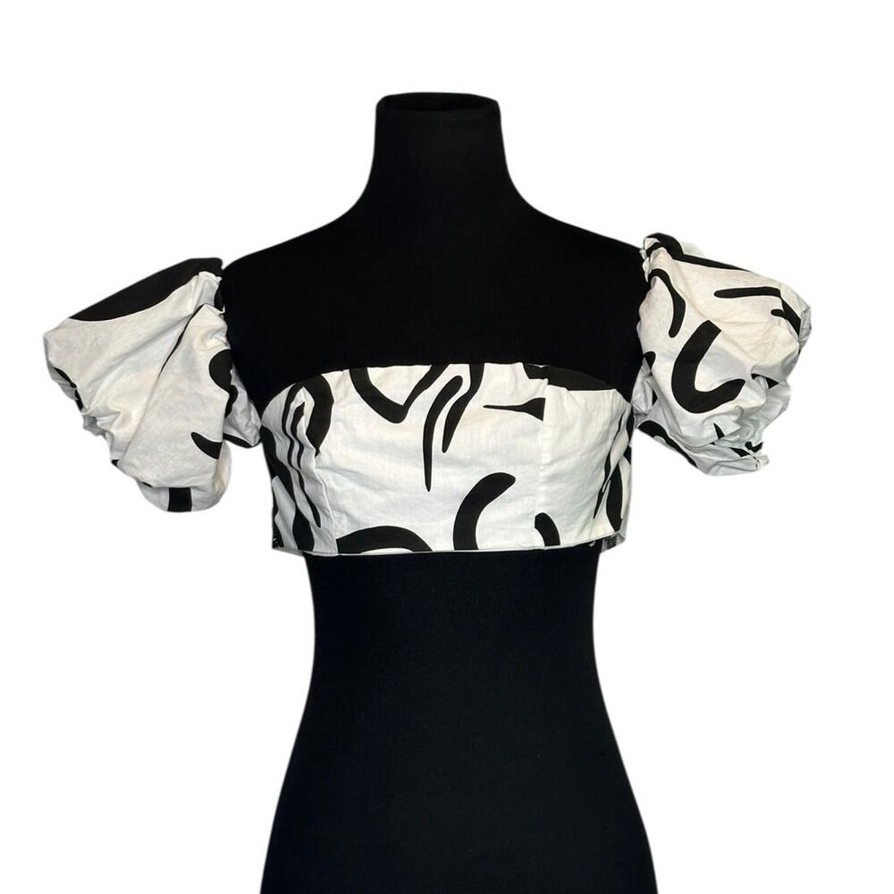 White black puff sleeves crop top size Small